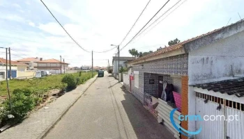 Caçador - Reparações Automóveis - Lote B4