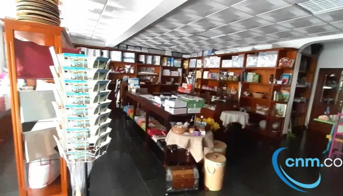 A Loja Do Meu Pai -  Estante - Montargil