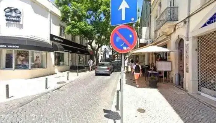 Ana Almeida Baby -  Street View E 360deg - Cascais