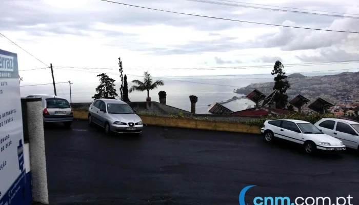 Auto Ferraz - Automóveis, Lda - 9060-009 Funchal