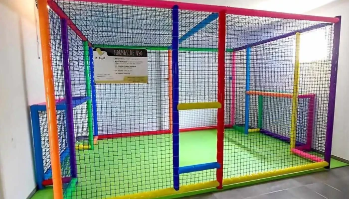 Boom Festas - 2625-482 Forte Da Casa