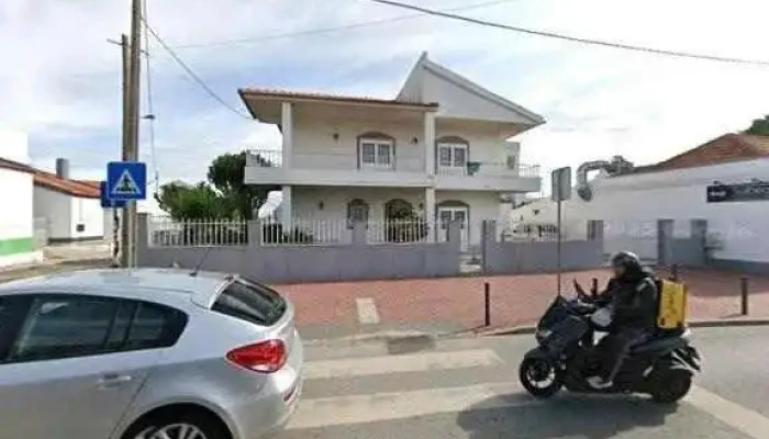 Brinca Bebe Tudo - Charneca De Caparica