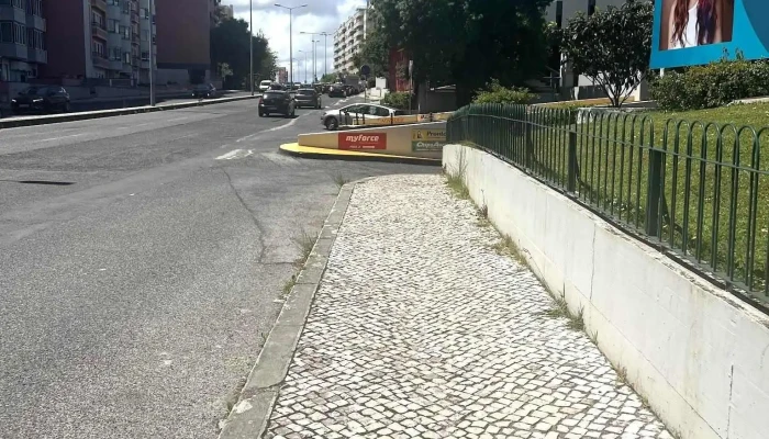 Centro Comercial Continente Telheiras -  Mais Recentes - Lisboa
