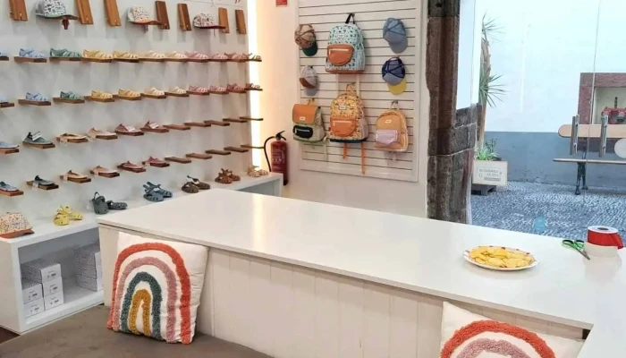Chilly Kids Family Shoes Do Proprietario - Funchal