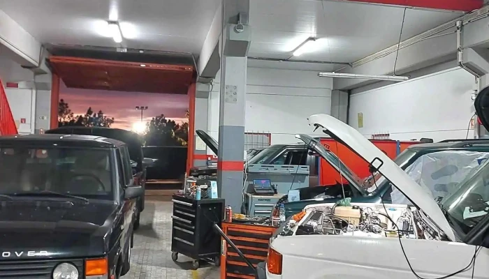 CrMotor - Oficina de Reparação Automóvel - 2635-600 Rio De Mouro