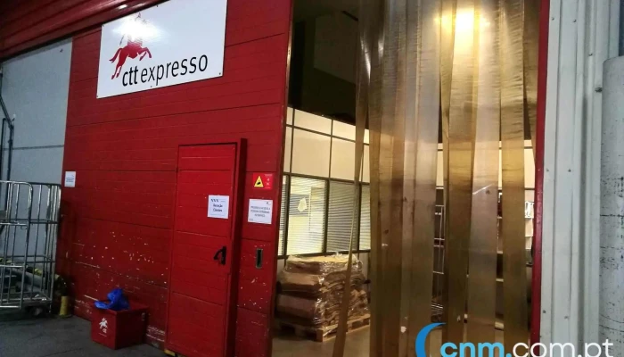 Ctt Expresso -    Servicos Postais E Logistica Sa Exterior - São Julião Do Tojal