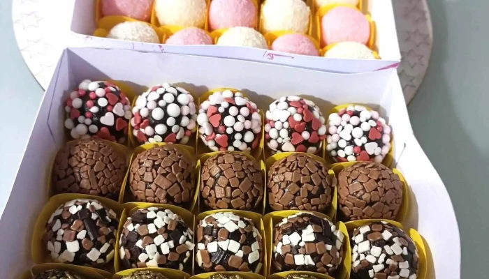 Delicias Da Siciu Pastelaria Salgados E Bolos Montargil Brigadeiro - Montargil