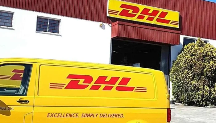 Dhl Express Service Point -  Videos - Leiria