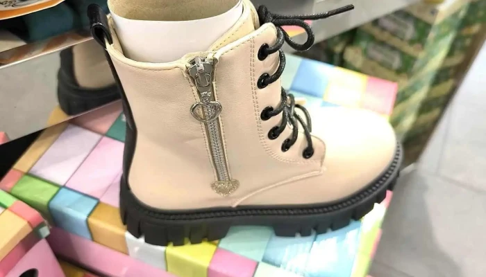 Dina Kids - 2855-110 Corroios