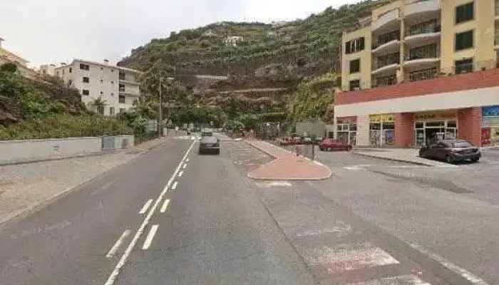 Estilo Desportivo -  Street View E 360deg - Ponta Do Sol