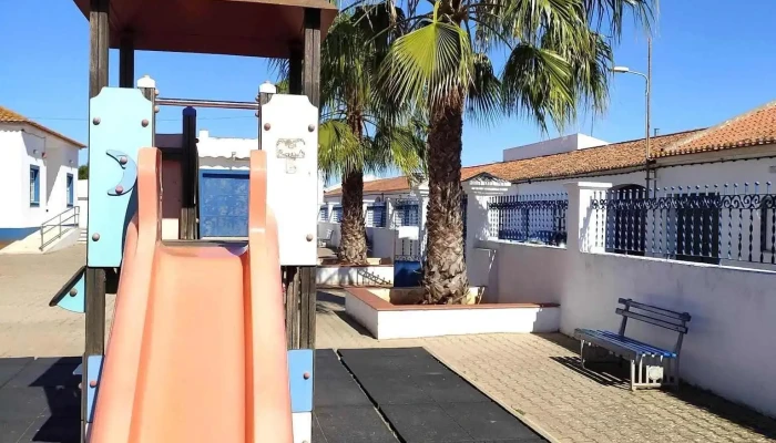 Fundacao Joaquim Honorio Raposo Infantario E Atl Tudo - Beja