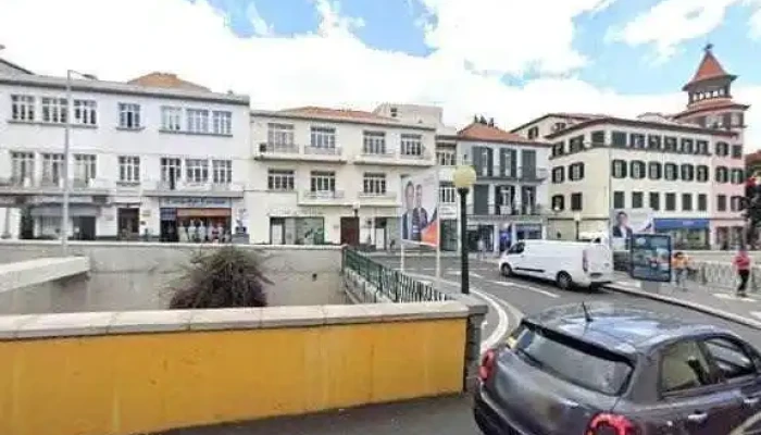 Giggles -  Street View E 360deg - Funchal