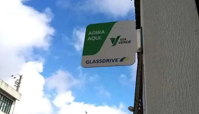 Glassfeira - Serviços Auto, Lda. - Zona Industrial De Roligo