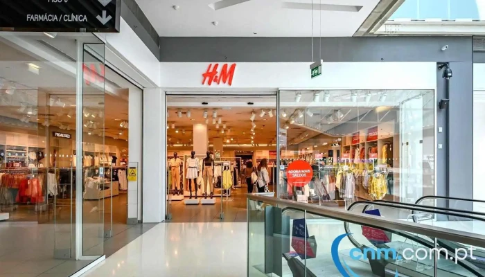 H&m - Rio De Mouro