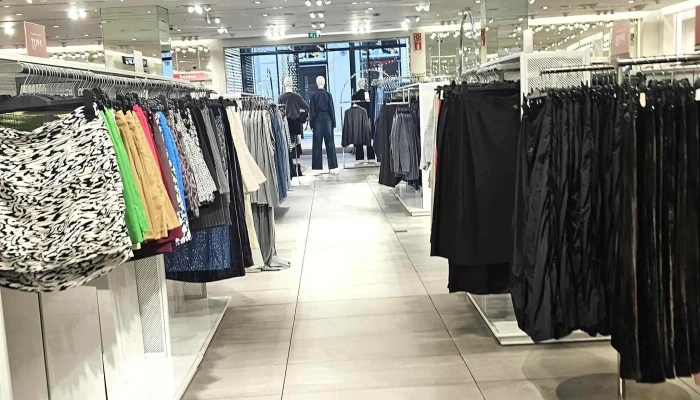 Hm Loja De Roupa - Lisboa