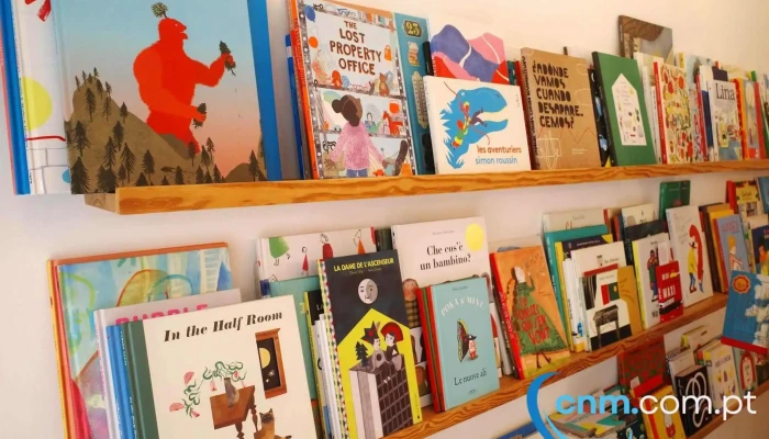 Its A Book Livro - Lisboa