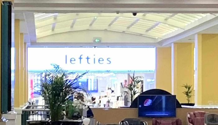 Lefties -  Numero - Lisboa