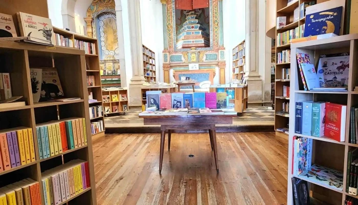 Livraria de São Tiago | Óbidos - 2510-006 Óbidos