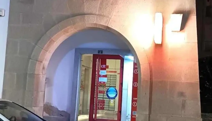 Loja Ctt -  Do Proprietario - Freixo De Espada À Cinta