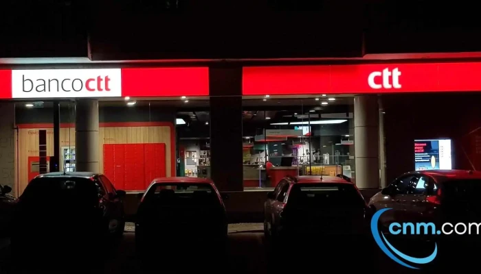 Loja Ctt -  Exterior - Santarém
