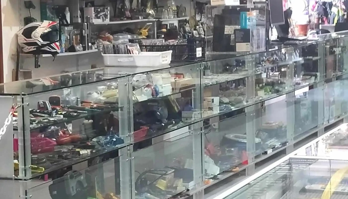 Loja Secondhand   Comercio De Artigos Usados Telefone - Ponta Delgada