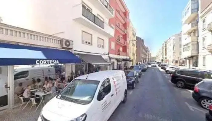 Mail Boxes Etc 0001 Campo De Ourique Street View E 360deg - Lisboa
