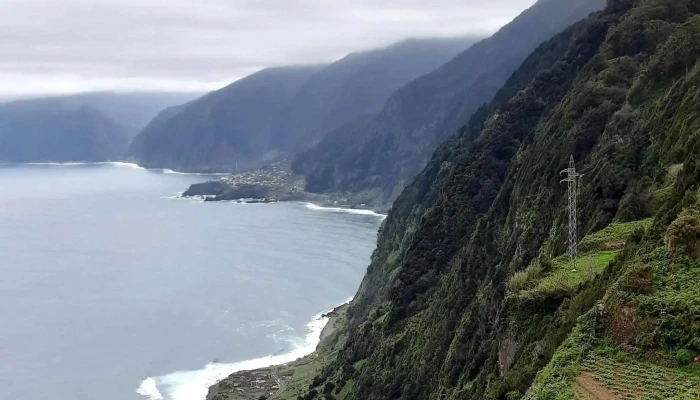Miradouro Da Eira Da Achada -  Localizacao - Ribeira Da Janela