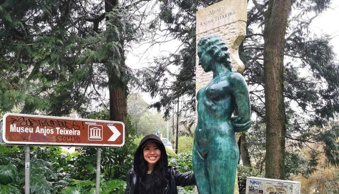 Mulher Com Bebe Ao Colo Escultura Marco Historico - Sintra