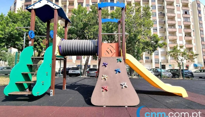 O Fofas -    Creche E Jardim De Infancia Lda Parque Infantil - Póvoa De Santa Iria