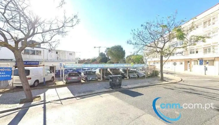 Oficina Piramidal - 2775-369 Carcavelos