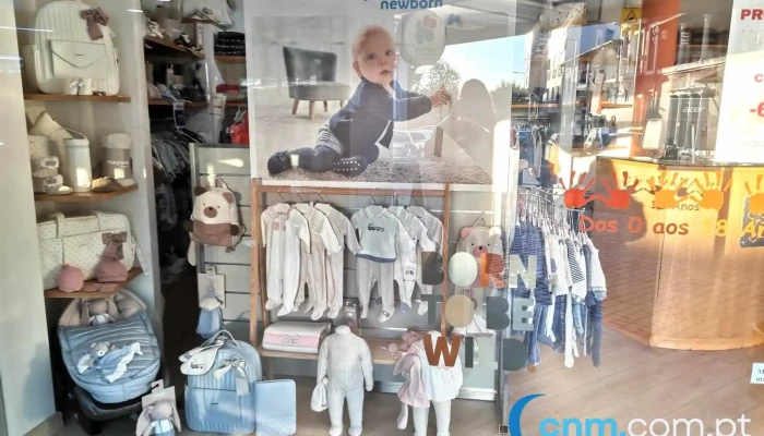 Os Cachopos Comercio De Vestuario De Bébé E Criança, Lda - 4780-376 Santo Tirso