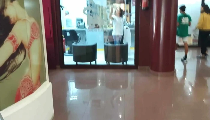 Papa Bebe Barbearia Interior - Estoril