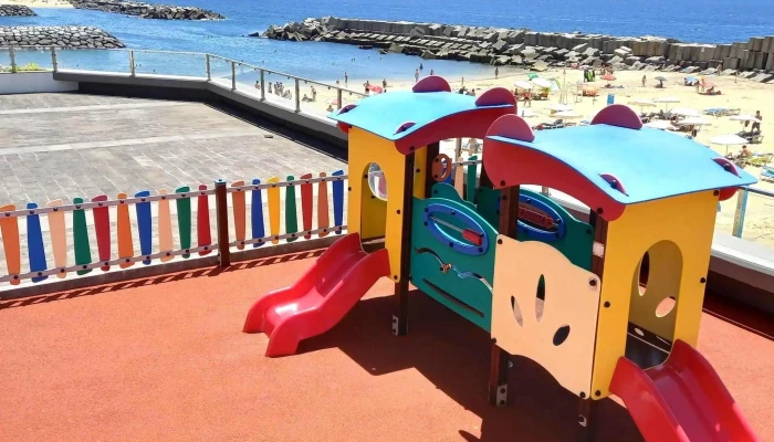 Parque Infantil Da Calheta -  Descontos - Calheta