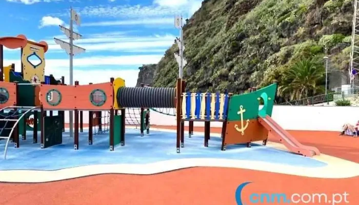 Parque Infantil Da Calheta -  Tudo - Calheta
