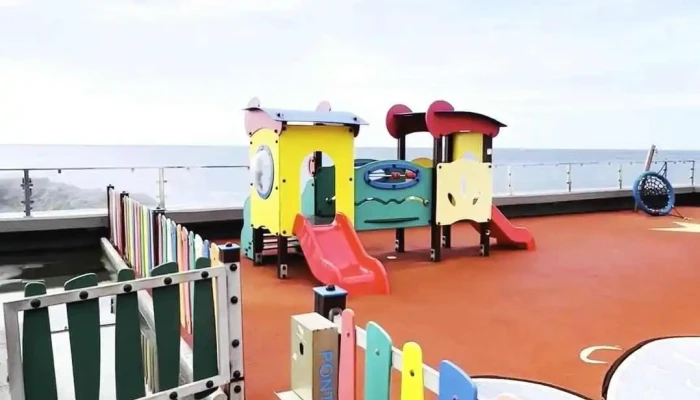 Parque Infantil Da Calheta -  Videos - Calheta