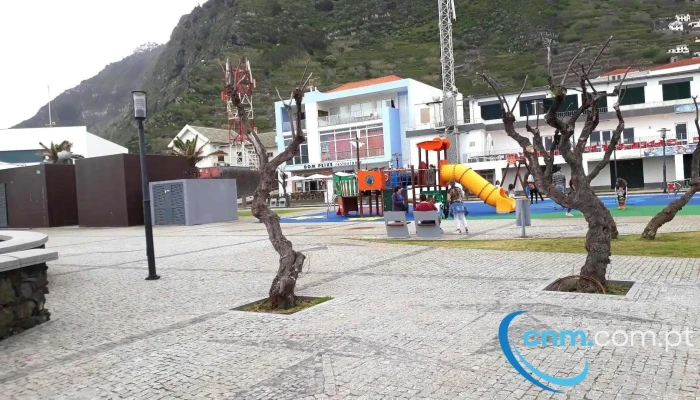 Parque Infantil Do Porto Moniz -  Parque Infantil - Porto Moniz
