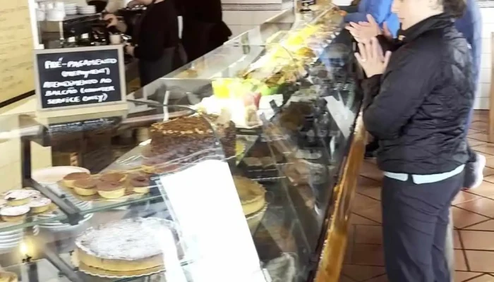 Pastelaria Aromas E Sabores -  Videos - Lajes Do Pico