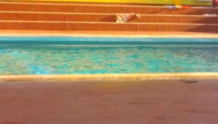 Piscina Municipal Descoberta -  Piscina - Monforte