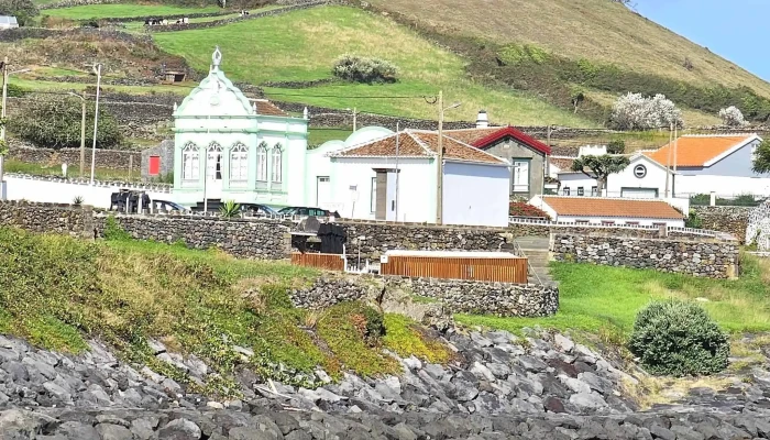 Piscinas Naturais De Porto Martins -  Instagram - Porto Martins