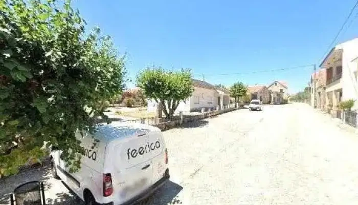 Ponto Ctt -  Tudo - Largo Da Feira 1