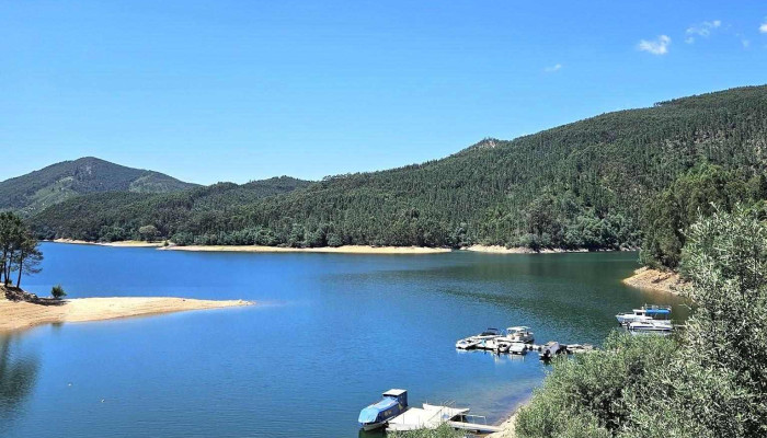 Praia Fluvial do Lago Azul - Portugal