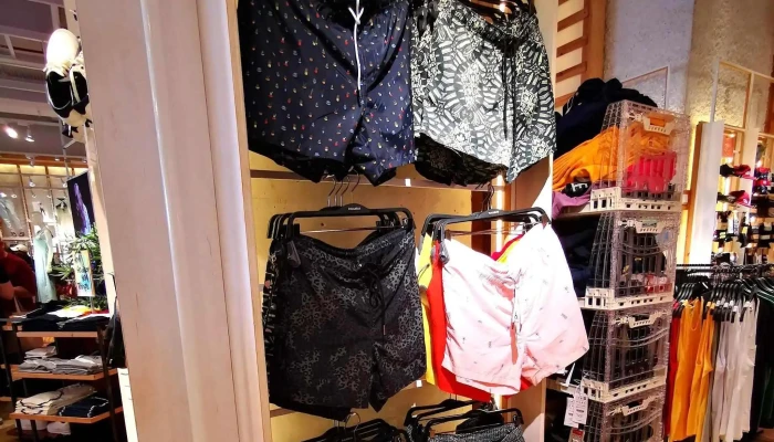 Pullbear Forum Madeira Catalogo - Funchal