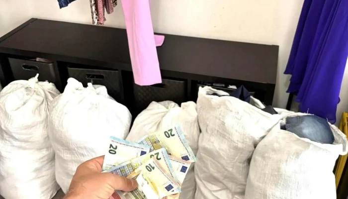 Roupa Em 2a Mao Compravenda Tudo - Queluz