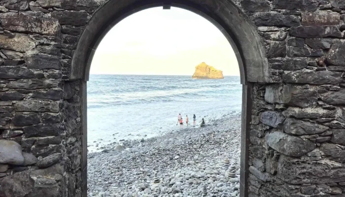 Ruinas De Sao Jorge Tudo - São Jorge