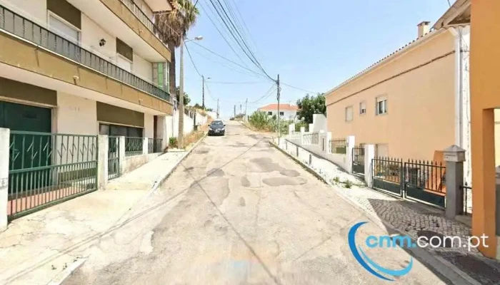 Saralves - 2690-205 Santa Iria De Azoia