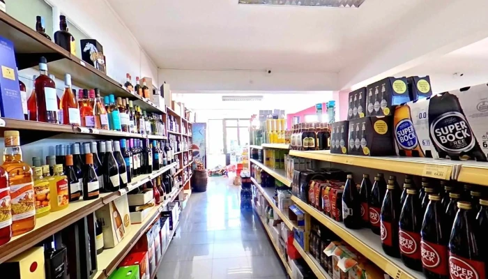Supermercado Zig Zag Interior - Porto Moniz