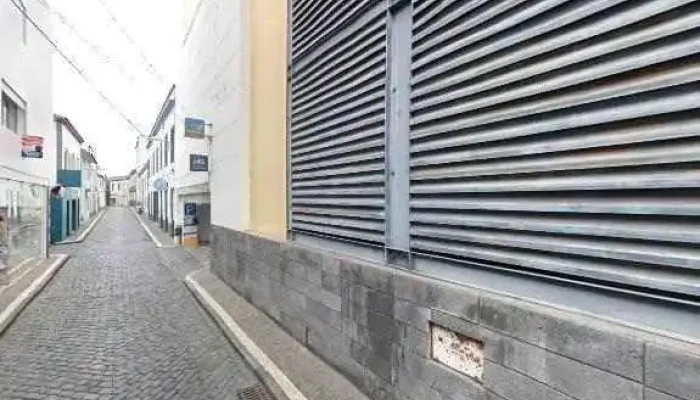 Utilitaria   A Loja Das Criancas Agora E Step By Step Street View E 360deg - Ponta Delgada