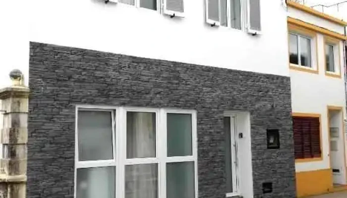 Victoria Guest House Exterior - Furnas