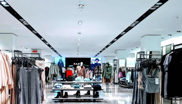 Zara Madeirashopping Loja De Roupa - Funchal